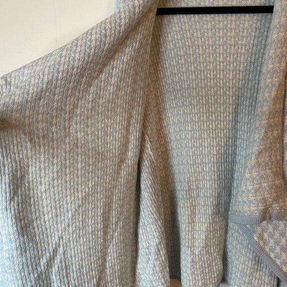 Francesca’s Blue Rain Light Blue White Square Pattern Open Front Cardigan - Picture 5 of 10